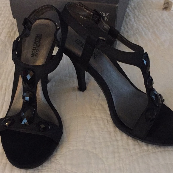 Kenneth Cole Reaction Black Sandals - Picture 1 of 8